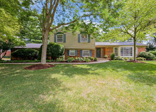 Property at 5611 Priory Ln, Bloomfield Hills, MI 48301, 3 beds, 2.5 baths