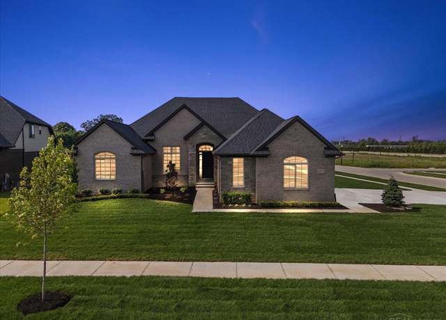 Property at 56753 Via Carlotta St, Macomb, MI 48042, 3 beds, 2.5 baths