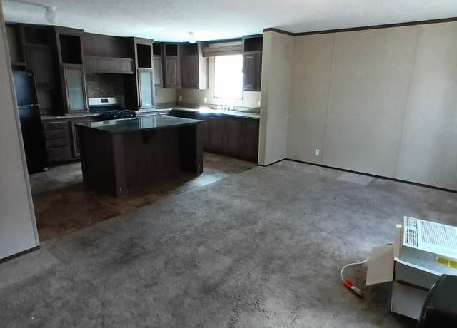 Property at 5413 E Clover, Mt Pleasant, MI 48858, 3 beds, 2 baths