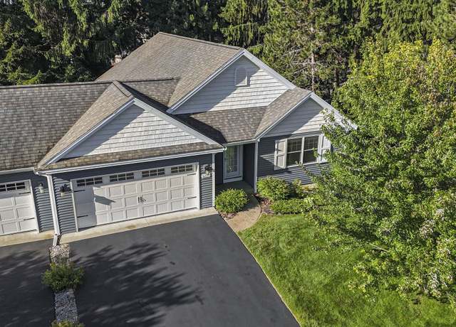 Property at 5227 Hazelnut Ct, Garfield Charter Township, MI 49685, 3 beds, 2.5 baths