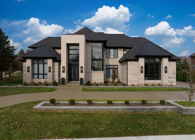 Property at 3247 Baron Dr, Bloomfield Hills, MI 48302, 4 beds, 5 baths
