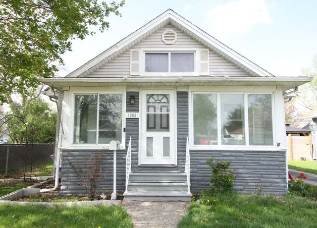 Property at 1068 LA Salle Ave, Waterford, MI 48328, 3 beds, 2 baths
