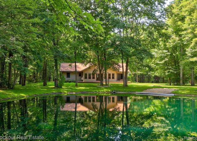 Property at 3901 Hanes Rd, Vassar, MI 48768, 3 beds, 2 baths