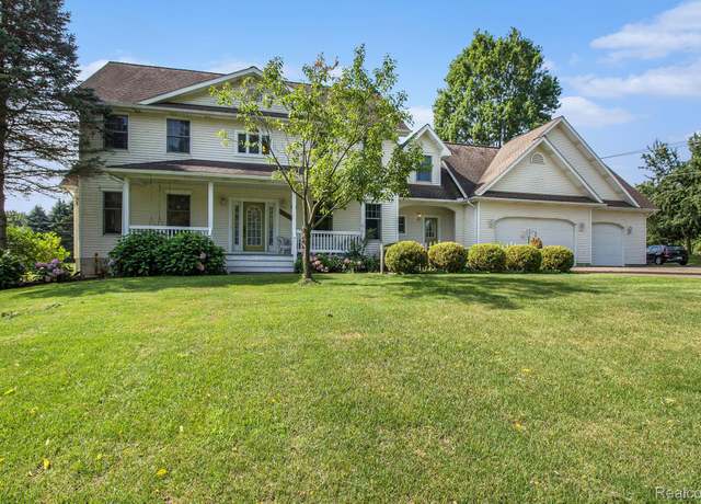 Property at 8472 Maltby Rd, Brighton, MI 48116, 5 beds, 3.5 baths
