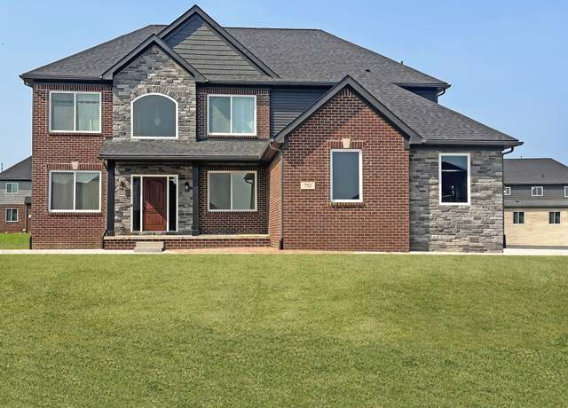 Property at 309 Willow Lake Dr, Oxford, MI 48371, 4 beds, 2.5 baths