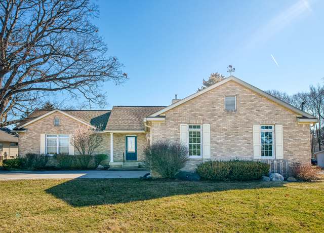 Property at 530 N Grand Ave, Fowlerville, MI 48836, 3 beds, 3 baths