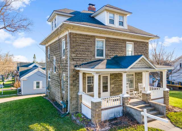 Property at 322 E Commerce St, Milford, MI 48381, 4 beds, 2 baths