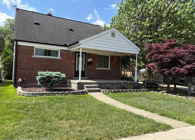 Property at 1618 E Lincoln Ave, Royal Oak, MI 48067, 3 beds, 1 bath