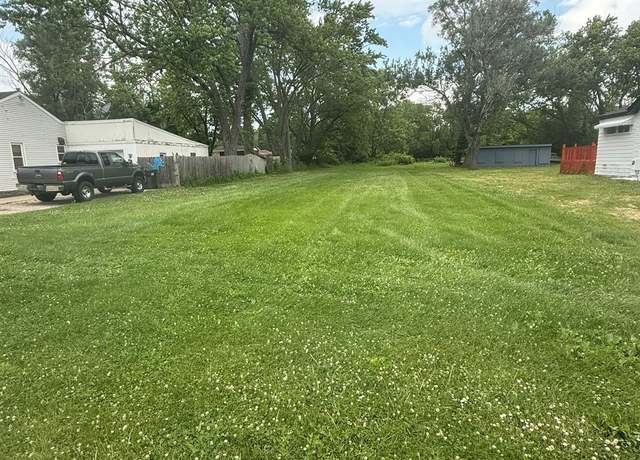 Property at 156 W Auburn Rd, Rochester Hills, MI 48307
