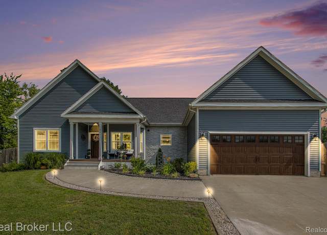 Property at 601 E North St, Hastings, MI 49058, 4 beds, 3 baths
