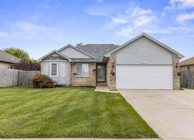 Property at 53063 Pine Creek Dr, Chesterfield Township, MI 48047, 3 beds, 1.5 baths