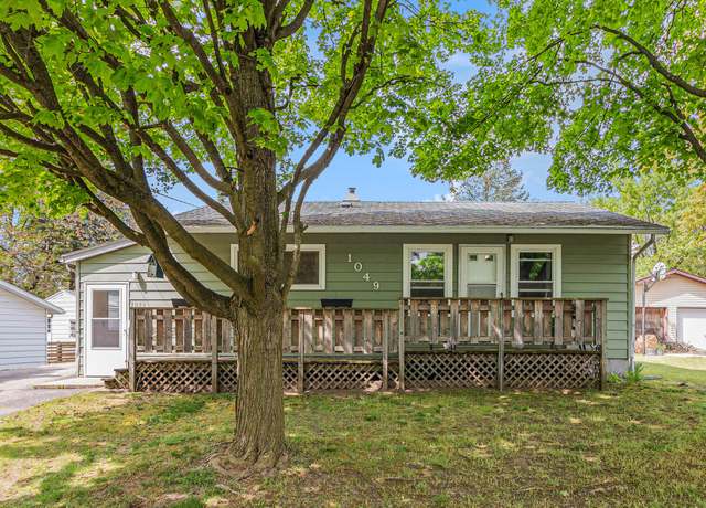 Property at 1049 Darwood Ave, Kalamazoo, MI 49004, 3 beds, 1 bath