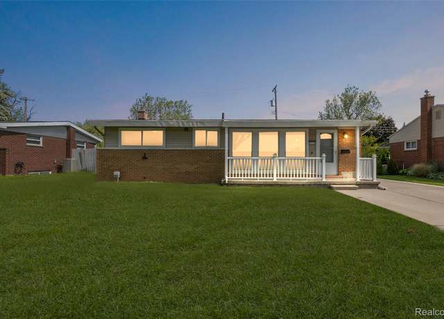 Property at 5115 Arden Ave, Warren, MI 48092, 3 beds, 2.5 baths