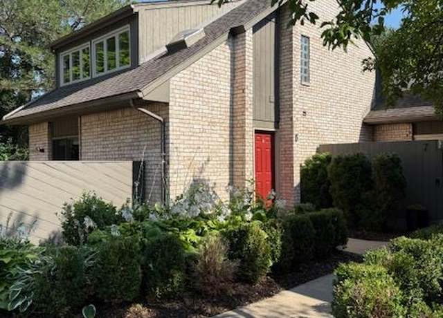Property at 41350 N Woodward Ave W #8, Bloomfield Hills, MI 48304, 2 beds, 2.5 baths