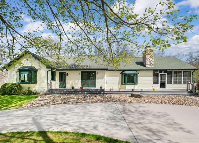 Property at 19117 Beaver Dam Rd, Galien, MI 49113, 3 beds, 2 baths