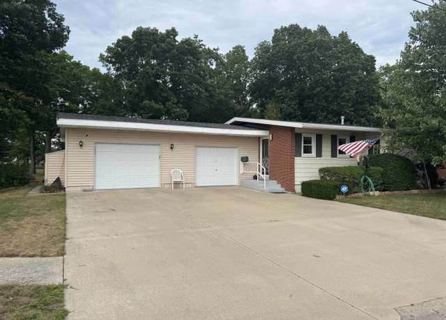 Property at 8010 4th St, Oscoda Charter Township, MI 48750, 4 beds, 2 baths