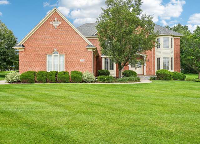 Property at 4159 Ridge Side Dr, Rochester, MI 48306, 4 beds, 3.5 baths