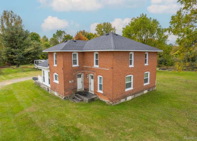 Property at 8367 Birch Run Rd, Arbela Township, MI 48746, 5 beds, 1.5 baths