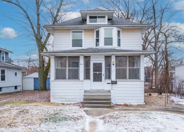 Property at 127 W Parent Ave, Royal Oak, MI 48067, 2 beds, 1.5 baths