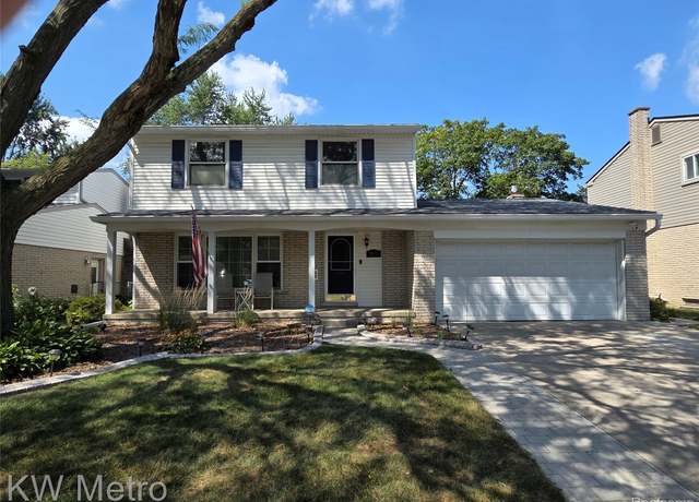 Property at 531 N Manitou Ave, Clawson, MI 48017, 4 beds, 1.5 baths