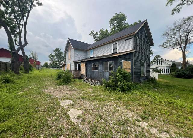 Property at 6737 Oak Grove Rd, Howell, MI 48855, 4 beds, 1 bath