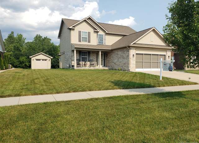 Property at 33873 Crooks St, Rockwood, MI 48173, 4 beds, 2.5 baths
