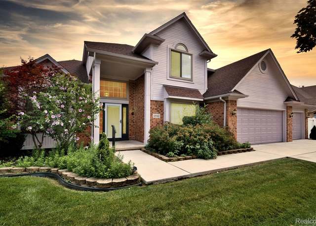 Property at 6942 Norton Dr, Troy, MI 48085, 4 beds, 2.5 baths