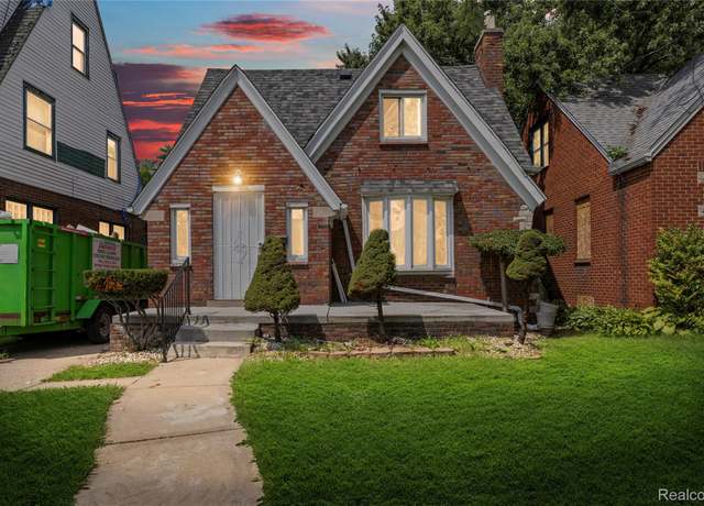 Property at 13641 Cloverlawn St, Detroit, MI 48238, 5 beds, 1 bath