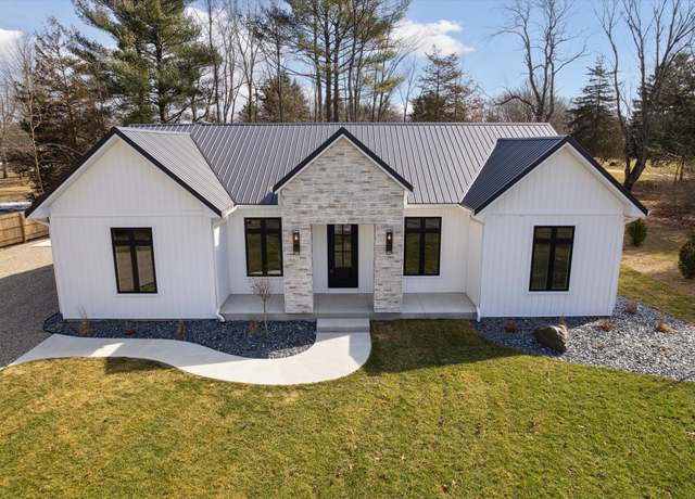 Property at 235 Steves Scenic Dr, Horton, MI 49246, 3 beds, 2.5 baths