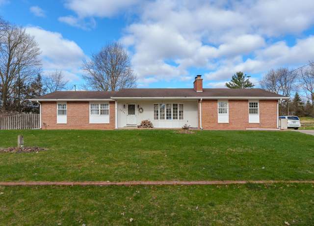 Property at 2045 Sandy Cove Dr, Kalamazoo, MI 49048, 3 beds, 2.5 baths