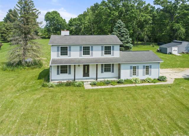 Property at 10040 Old Farm Trl, Davisburg, MI 48350, 2 beds, 2.5 baths
