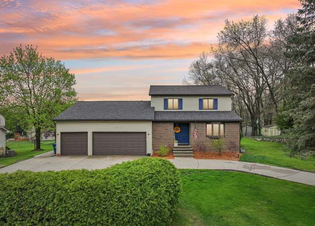 Property at 4630 Pasture Ln, White Lake, MI 48383, 4 beds, 3.5 baths