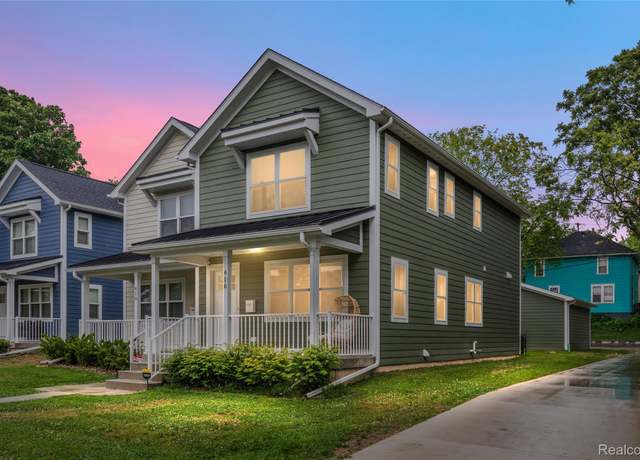 Property at 416 W Second Ave #4, Flint, MI 48503, 3 beds, 2.5 baths