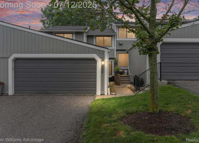 Property at 1080 Washington Cir, Northville, MI 48167, 3 beds, 3 baths