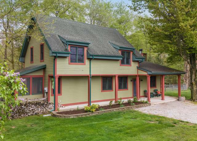 Property at 16434 S Basswood Rd, Three Oaks, MI 49128, 3 beds, 2 baths