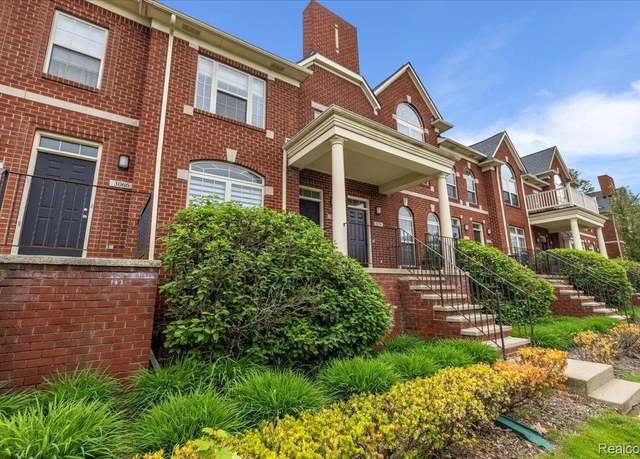 Property at 3070 Camden Dr, Troy, MI 48084, 2 beds, 2.5 baths