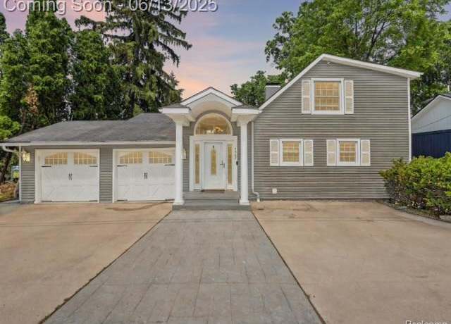 Property at 4967 Coshocton Dr, Waterford, MI 48327, 3 beds, 2 baths