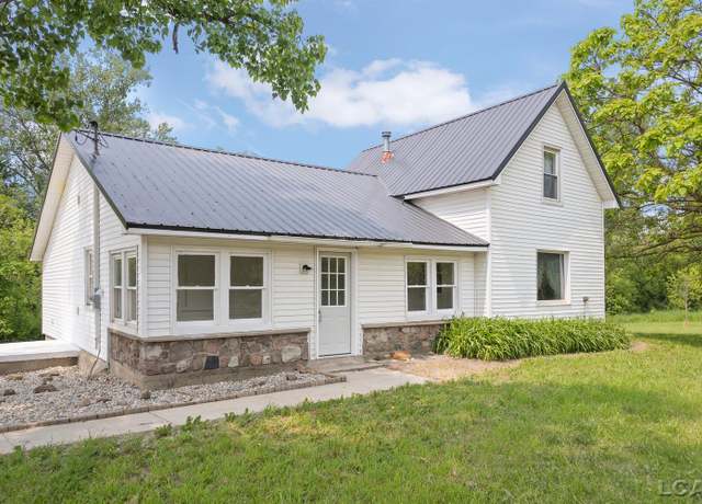 Property at 11943 W US 223 Hwy, Onsted, MI 49265, 2 beds, 1 bath