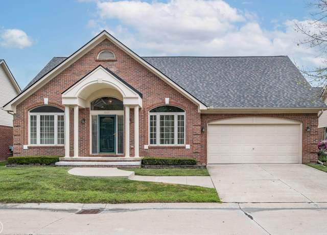 Property at 16611 Ventura Cir, Macomb, MI 48038, 2 beds, 2 baths