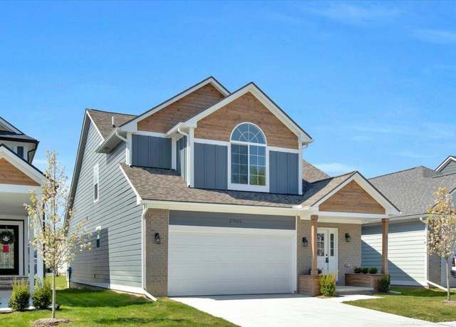 Property at 27621 Maryjane Lane Ln E, Chesterfield Township, MI 48047, 3 beds, 2.5 baths