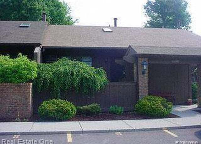Property at 25748 Lexington Dr #5, South Lyon, MI 48178, 2 beds, 2 baths