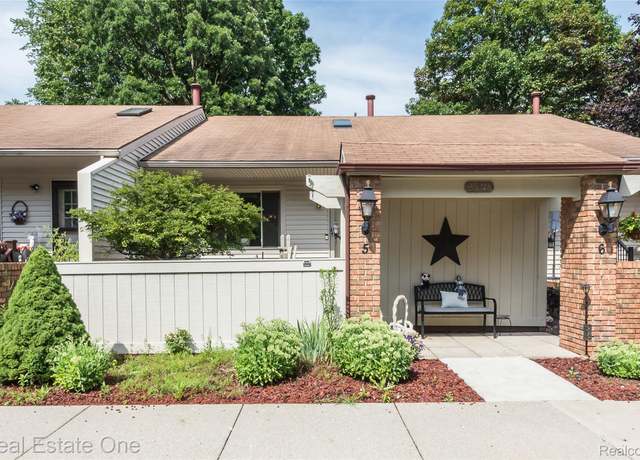 Property at 25748 Lexington Dr #5, South Lyon, MI 48178, 2 beds, 2 baths