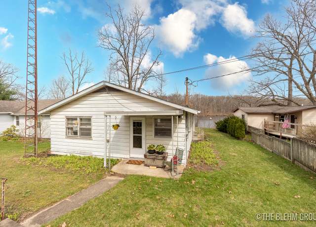 Property at 11258 Riverside Dr, White Pigeon, MI 49099, 2 beds, 1 bath
