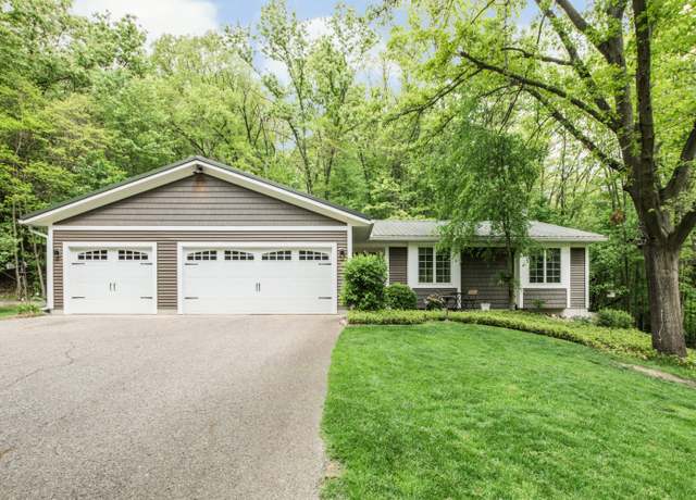 Property at 2875 Court Drive Dr SE, Lowell, MI 49331, 4 beds, 3 baths