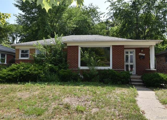 Property at 22150 Beverly St, Oak Park, MI 48237, 3 beds, 1.5 baths