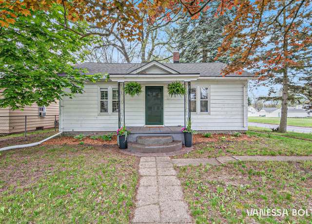 Property at 62 Holly St SW, Grand Rapids, MI 49548, 2 beds, 1 bath