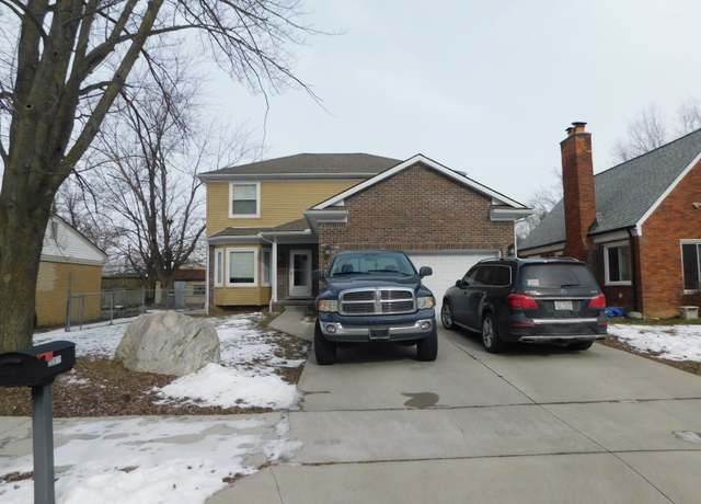 Property at 22011 Sharkey St, Clinton Township, MI 48035, 3 beds, 2.5 baths