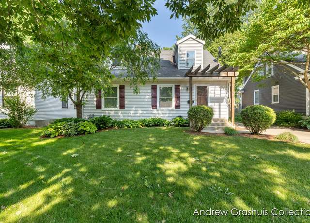 Property at 1142 Orchard Ave SE, Grand Rapids, MI 49506, 4 beds, 2.5 baths