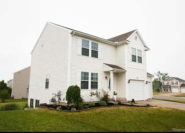 Property at 6495 Avalon Dr SE, Caledonia, MI 49316, 3 beds, 2.5 baths
