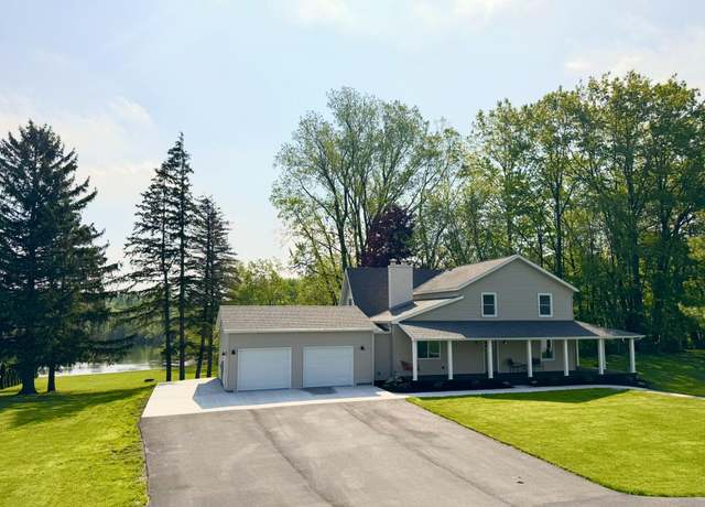 Property at 928 Lincoln St, Grand Rapids, MI 49534, 5 beds, 3.5 baths